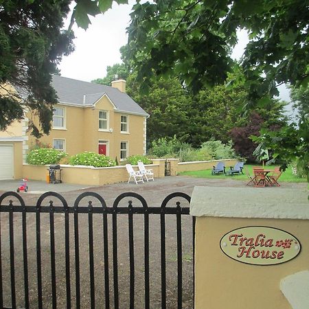 Tralia Farmhouse Self Catering Farranfore Room photo