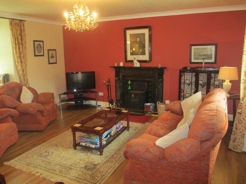 Tralia Farmhouse Self Catering Farranfore Room photo